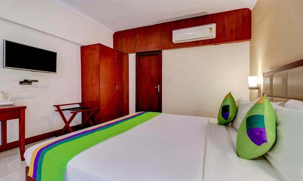 Rr Inn Group Of Hotels Канякумари Екстериор снимка