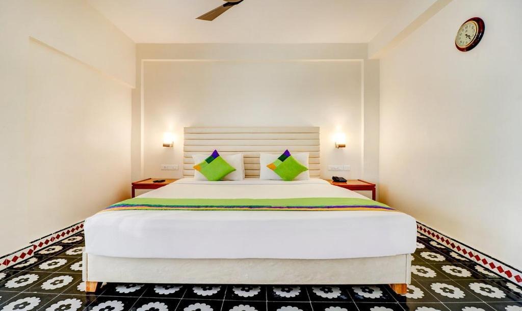 Rr Inn Group Of Hotels Канякумари Екстериор снимка