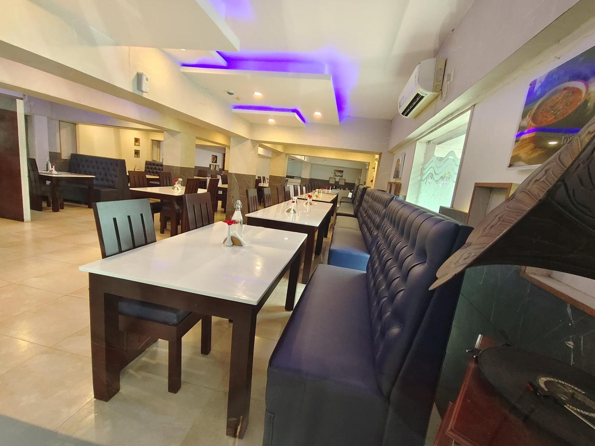 Rr Inn Group Of Hotels Канякумари Екстериор снимка